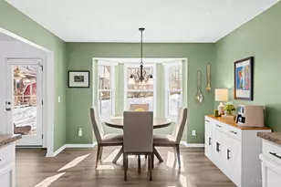 1065 Dunstan Ct, Hamilton Township, OH 45152 - Photo 10