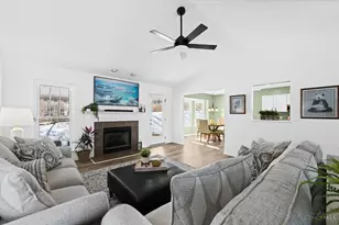 1065 Dunstan Ct, Hamilton Township, OH 45152 - Photo 8