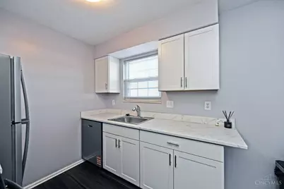 3433 Sunbury Lane, Colerain Township, OH 45251 - Photo 8