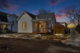 112 W Baldwin St, Blanchester, OH 45107 - Photo 1