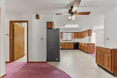 102 Robin Lane, Hillsboro, OH 45133 - Photo 12