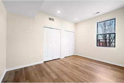 422 Clark Street, Cincinnati, OH 45203 - Photo 28