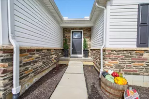 5667 Woodcreek Dr, Middletown, OH 45042 - Photo 4