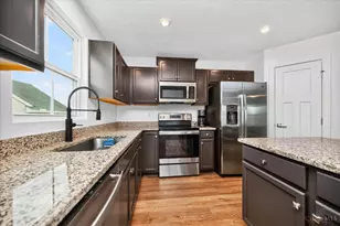 5667 Woodcreek Dr, Middletown, OH 45042 - Photo 14