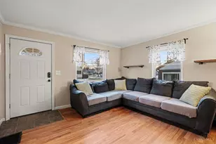 4304 Kugler Mill Rd, Deer Park, OH 45236 - Photo 6