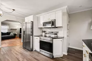 4304 Kugler Mill Rd, Deer Park, OH 45236 - Photo 8