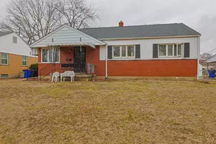 46 Lexington Dr, Hamilton, OH 45013 - Photo 2