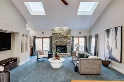 9883 Fawnrun Court, Evendale, OH 45241 - Photo 8