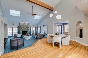 9883 Fawnrun Ct, Evendale, OH 45241 - Photo 4