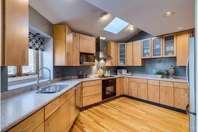 9883 Fawnrun Court, Evendale, OH 45241 - Photo 14