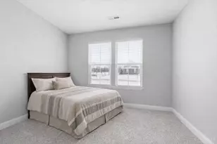 5100 Renaissance Park Dr, Middletown, OH 45005 - Photo 8