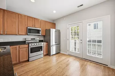 2530 Hackberry Street, Cincinnati, OH 45206 - Photo 4