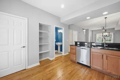 2530 Hackberry Street, Cincinnati, OH 45206 - Photo 6