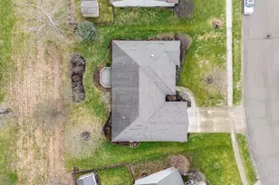 537 Cider Mill Way, Tipp City, OH 45371 - Photo 40