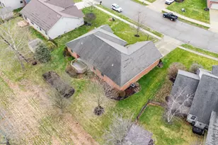 537 Cider Mill Way, Tipp City, OH 45371 - Photo 38