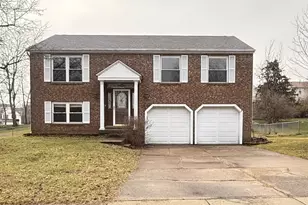 236 Fairborn Dr, Hamilton, OH 45013 - Photo 1