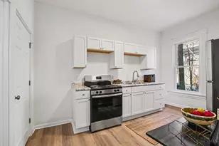 1532 William Howard Taft Rd, Cincinnati, OH 45206 - Photo 6