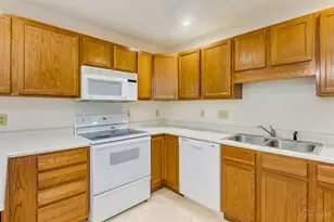 4911 N Arbor Woods Ct, Green Township, OH 45248 - Photo 14