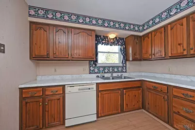 7597 Whitehall Circle W, West Chester, OH 45069 - Photo 12