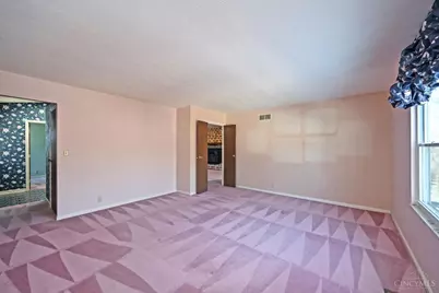 7597 Whitehall Circle W, West Chester, OH 45069 - Photo 16