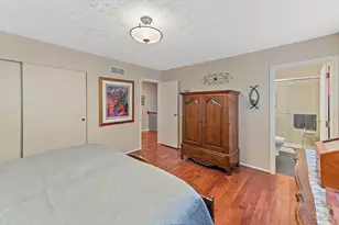 9621 Iris Dr, West Chester, OH 45241 - Photo 22