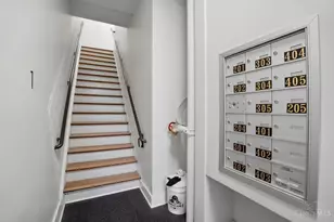 33 E Court St, Cincinnati, OH 45202 - Photo 8