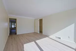 1006 Pineknot Dr, Delhi Township, OH 45238 - Photo 8