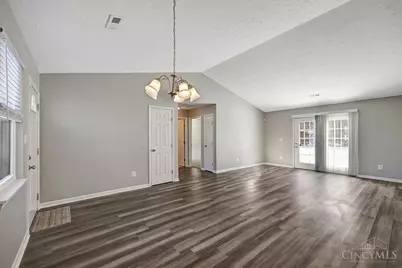 6352 Lakota Meadows Drive, Liberty Township, OH 45044 - Photo 10