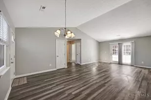 6352 Lakota Meadows Dr, Liberty Township, OH 45044 - Photo 10