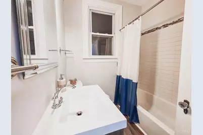 2048 W Galbraith Road, Cincinnati, OH 45239 - Photo 8