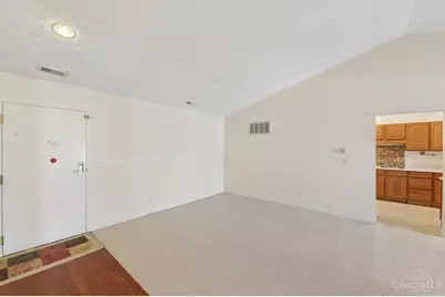 8021 Pinnacle Point Drive #204, West Chester, OH 45069 - Photo 4