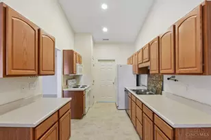 8021 Pinnacle Point Dr, West Chester, OH 45069 - Photo 30