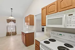 8021 Pinnacle Point Dr, West Chester, OH 45069 - Photo 8