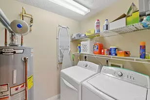 8021 Pinnacle Point Dr, West Chester, OH 45069 - Photo 14