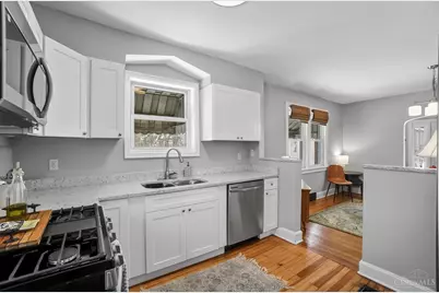 1945 Lawn Avenue, Cincinnati, OH 45237 - Photo 8