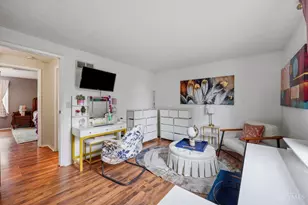 9570 Stateland Ct, Colerain Township, OH 45251 - Photo 12