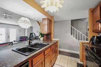 9570 Stateland Court, Colerain Township, OH 45251 - Photo 8