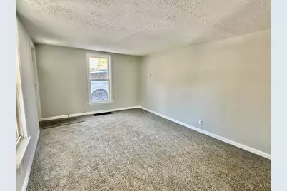 21 Wamsley Avenue, Cleves, OH 45002 - Photo 8