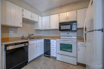 6 Camelot Court #21, Fairfield, OH 45014 - Photo 8