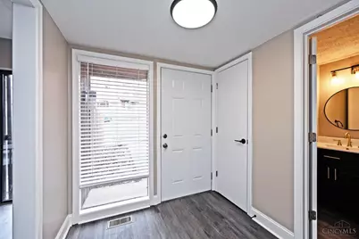 8335 Summerbridge Way, West Chester, OH 45069 - Photo 4