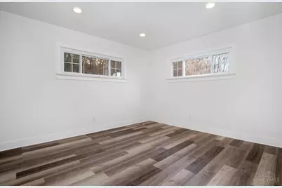 1117 W Seymour Avenue, Springfield Township, OH 45216 - Photo 24