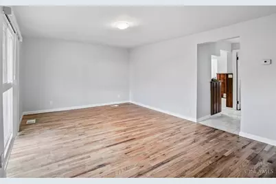 1493 Spring Lawn Avenue, Cincinnati, OH 45223 - Photo 8