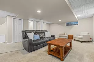 3300 Linwood Ave, Cincinnati, OH 45226 - Photo 28