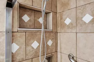 440 W Sharon, Cincinnati, OH 45246 - Photo 32