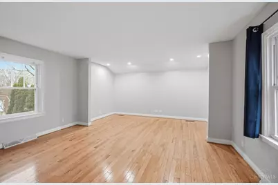 440 W Sharon, Cincinnati, OH 45246 - Photo 6