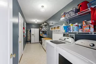 7885 Wilderness Way, Hamilton Township, OH 45039 - Photo 20