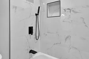 6781 Somerset Dr, Springfield Township, OH 45224 - Photo 28