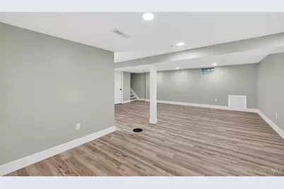 6781 Somerset Drive, Springfield Township, OH 45224 - Photo 34