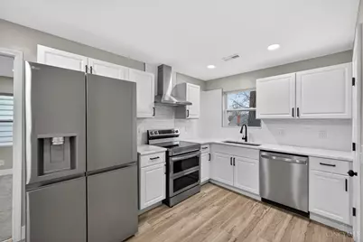 6781 Somerset Drive, Springfield Township, OH 45224 - Photo 14