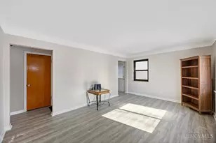 1144 Hempstead Dr, Cincinnati, OH 45231 - Photo 6